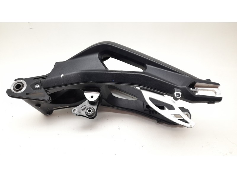 Recambio de basculante para triumph street triple 765 rs street triple 765 rs referencia OEM IAM T2050274 T2050274 