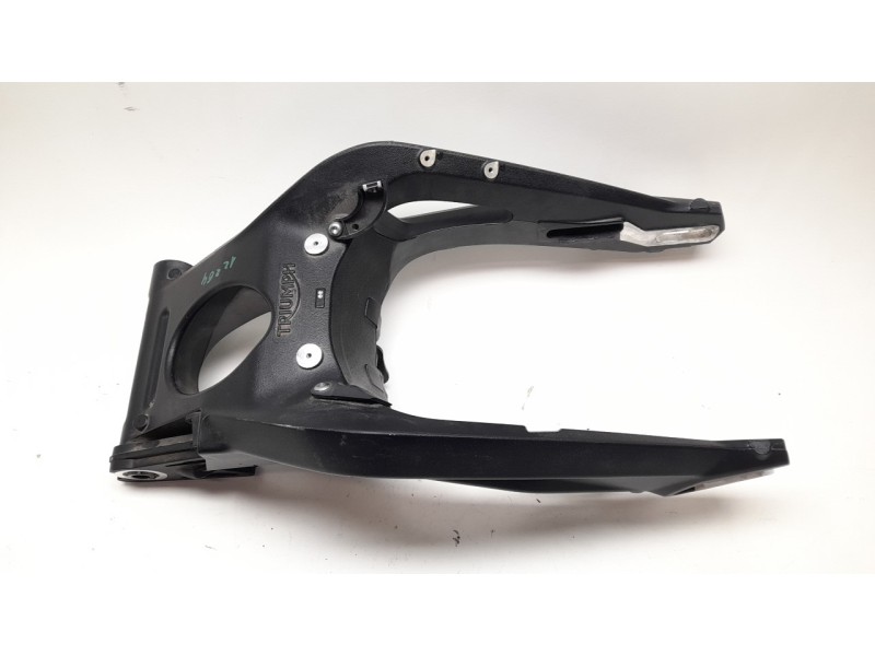 Recambio de basculante para triumph street triple 765 rs street triple 765 rs referencia OEM IAM T2050274 T2050274 