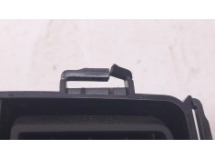 Recambio de rejilla aireadora para renault captur e-tech hybrid referencia OEM IAM  687609213R  2