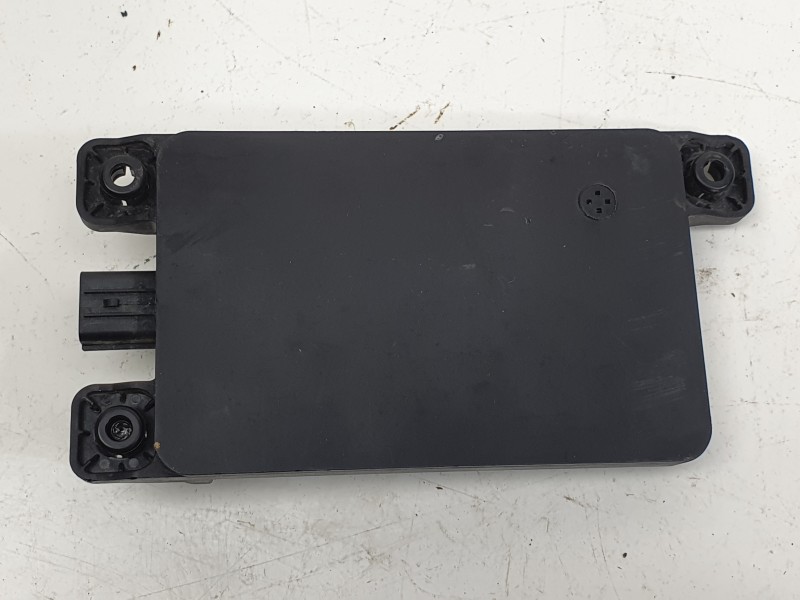 Recambio de modulo electronico para kia ev9 100 gt-line awd referencia OEM IAM  99110DO700 
