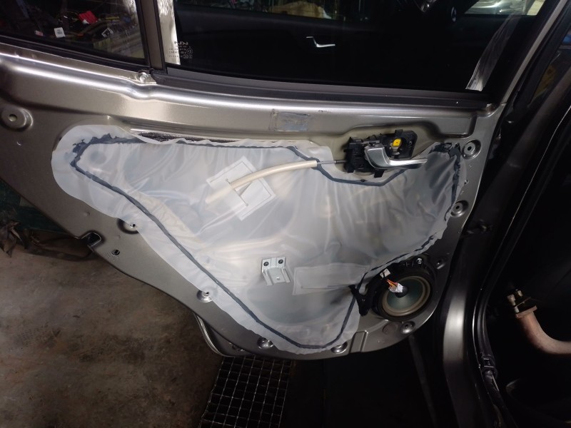 Recambio de elevalunas trasero izquierdo para kia stonic (yb) 1.0 t-gdi eco-dynamics+ referencia OEM IAM   