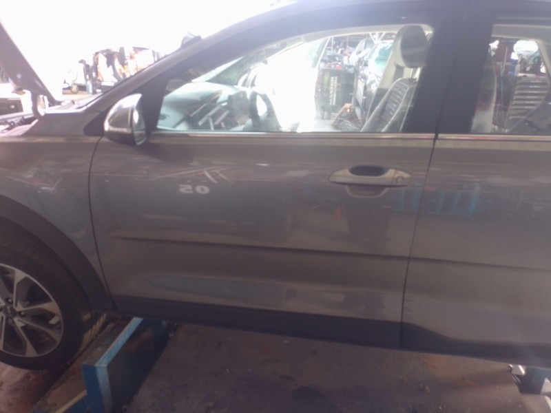 Recambio de puerta delantera izquierda para kia stonic (yb) 1.0 t-gdi eco-dynamics+ referencia OEM IAM   