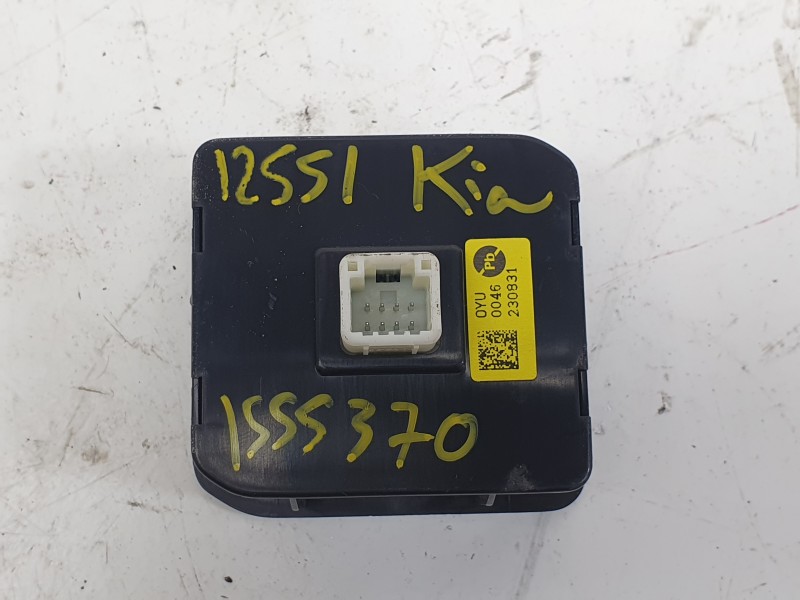 Recambio de interruptor para kia ev9 100 gt-line awd referencia OEM IAM  93740DO100 