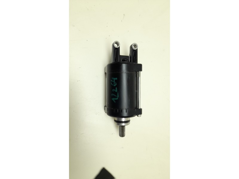 Recambio de motor arranque para triumph street triple 765 rs street triple 765 rs referencia OEM IAM  T1317618 