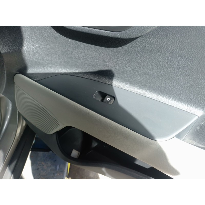Recambio de mando elevalunas delantero derecho para kia stonic (yb) 1.0 t-gdi eco-dynamics+ referencia OEM IAM   