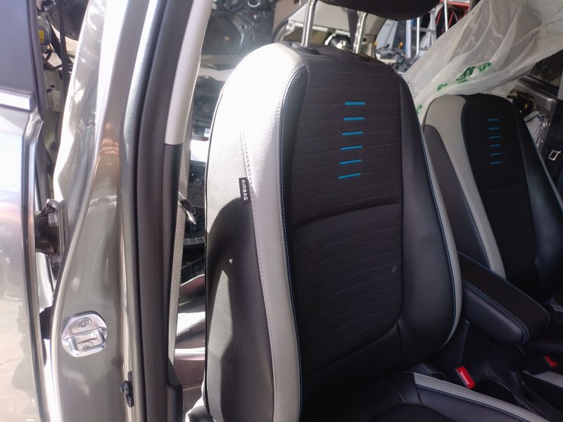 Recambio de asiento delantero derecho para kia stonic (yb) 1.0 t-gdi eco-dynamics+ referencia OEM IAM   