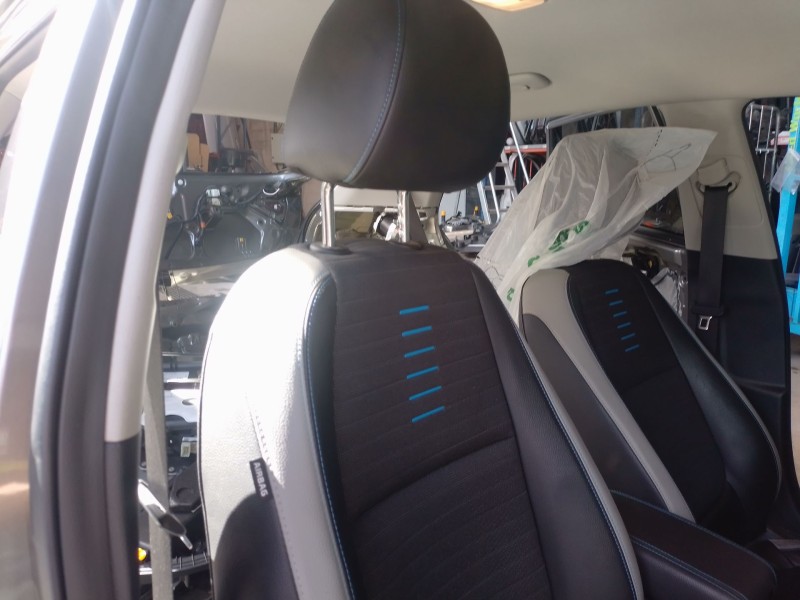 Recambio de asiento delantero derecho para kia stonic (yb) 1.0 t-gdi eco-dynamics+ referencia OEM IAM   