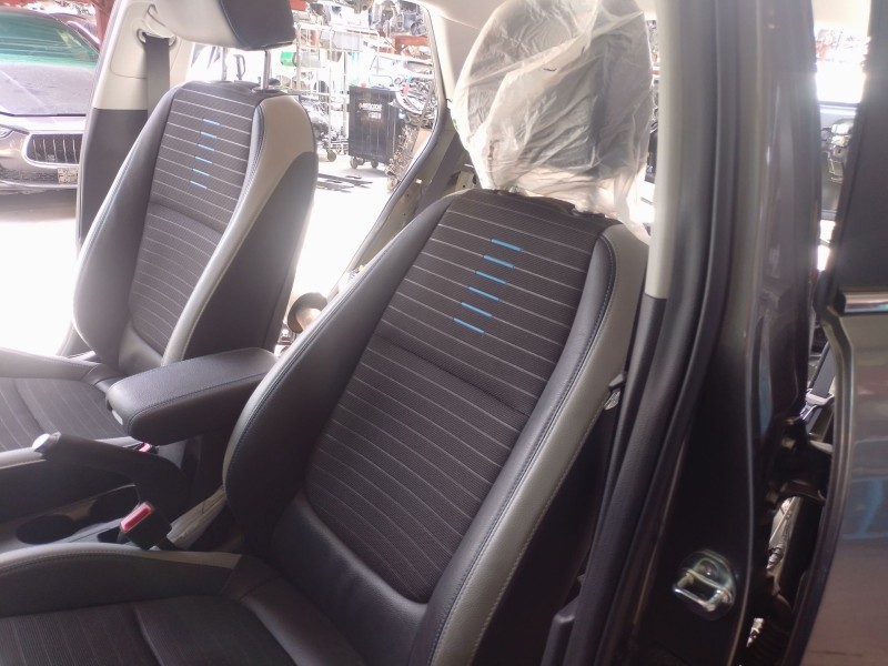 Recambio de asiento delantero izquierdo para kia stonic (yb) 1.0 t-gdi eco-dynamics+ referencia OEM IAM   