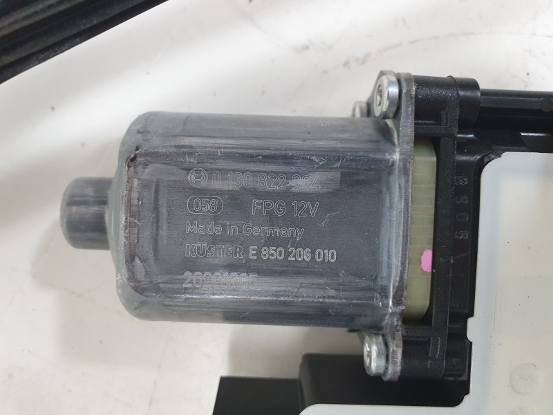 Recambio de elevalunas delantero derecho para seat arona (kj7, kjp) 1.0 tsi referencia OEM IAM 0130822064 6F9837462E 