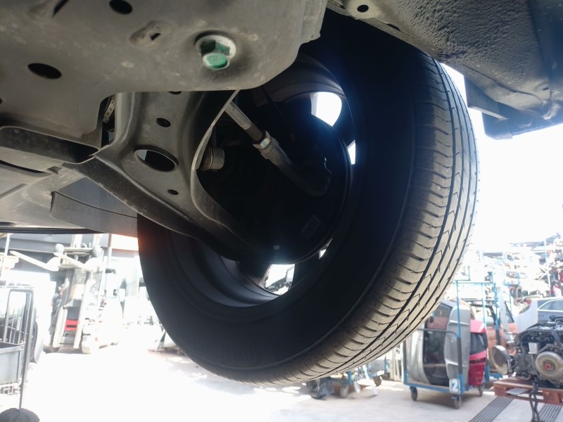 Recambio de mangueta delantera derecha para kia stonic (yb) 1.0 t-gdi eco-dynamics+ referencia OEM IAM   