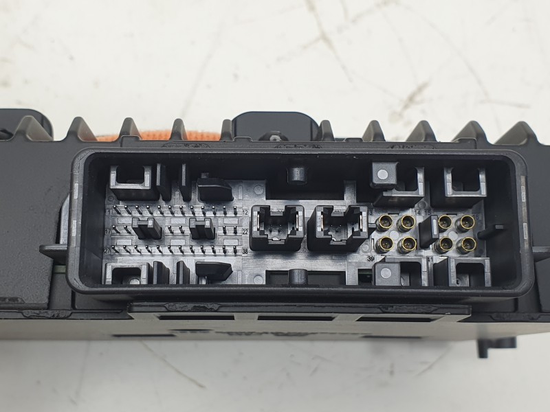 Recambio de modulo electronico para kia ev9 100 gt-line awd referencia OEM IAM  99910DO000 