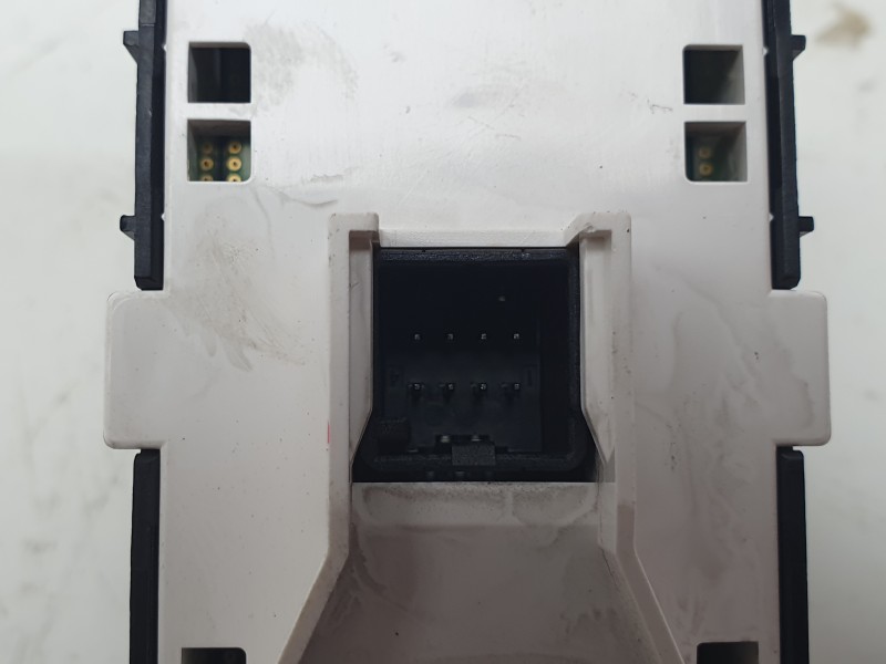 Recambio de mando elevalunas trasero izquierdo para kia ev9 100 gt-line awd referencia OEM IAM  93581DO200DFS 