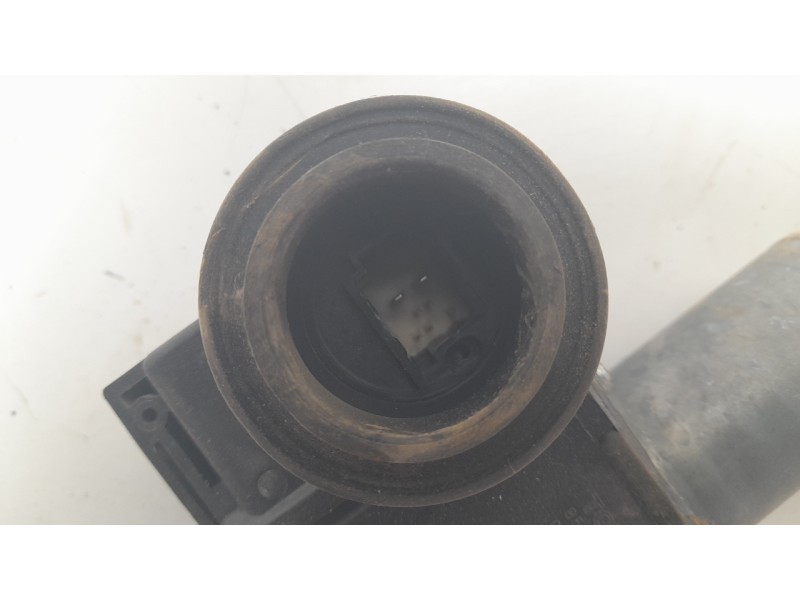 Recambio de elevalunas delantero derecho para toyota land cruiser prado (_j15_) 2.8 d-4d (gdj155, gdj150) referencia OEM IAM 062