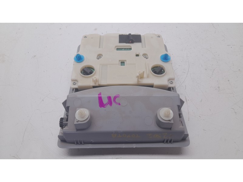 Recambio de luz interior para toyota land cruiser prado (_j15_) 2.8 d-4d (gdj155, gdj150) referencia OEM IAM  1D111123G 