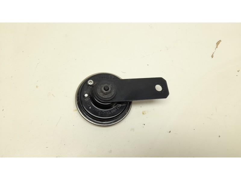Recambio de claxon para triumph street triple 765 rs street triple 765 rs referencia OEM IAM  T2500113 