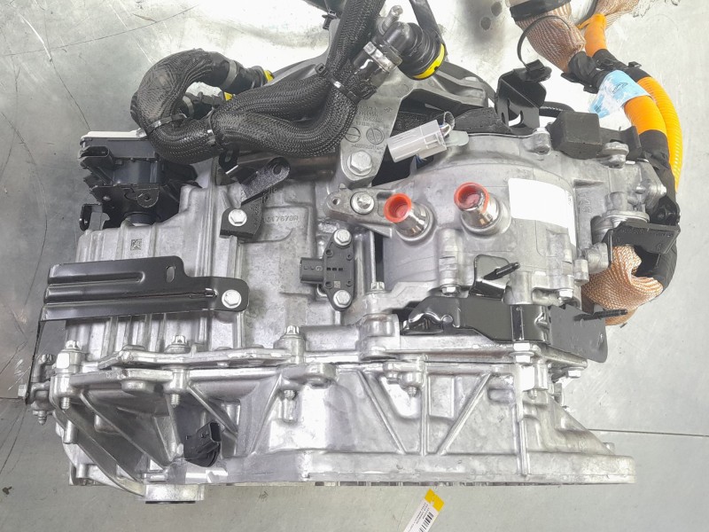 Recambio de caja cambios para renault captur e-tech hybrid referencia OEM IAM  320104472R 