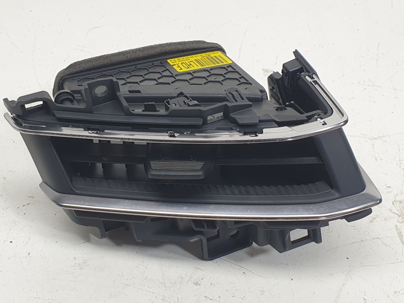 Recambio de aireador derecho para kia ev9 100 gt-line awd referencia OEM IAM  97490DO000 