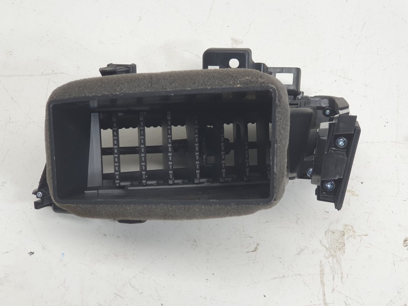 Recambio de aireador derecho para kia ev9 100 gt-line awd referencia OEM IAM  97490DO000 