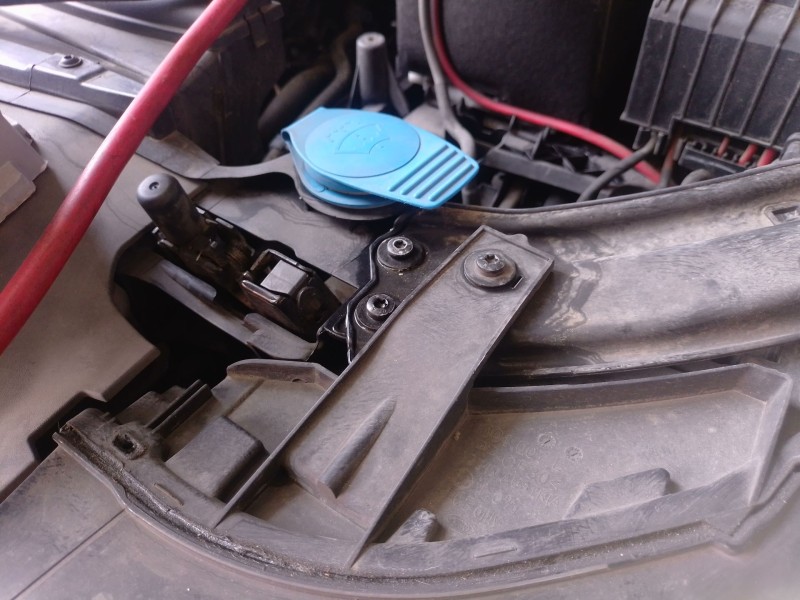 Recambio de cerradura capo para audi q3 (8ub, 8ug) 1.4 tsi referencia OEM IAM   