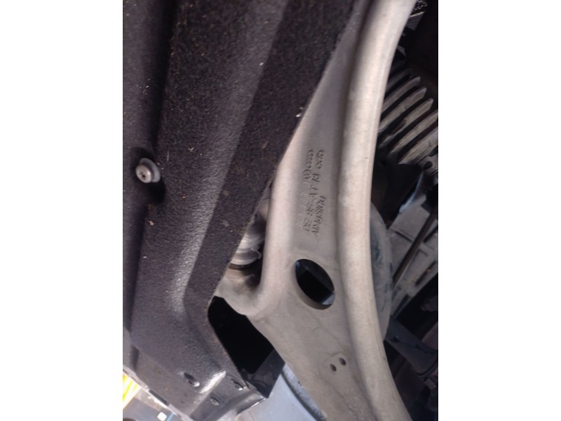 Recambio de brazo suspension inferior delantero derecho para audi q3 (8ub, 8ug) 1.4 tsi referencia OEM IAM   