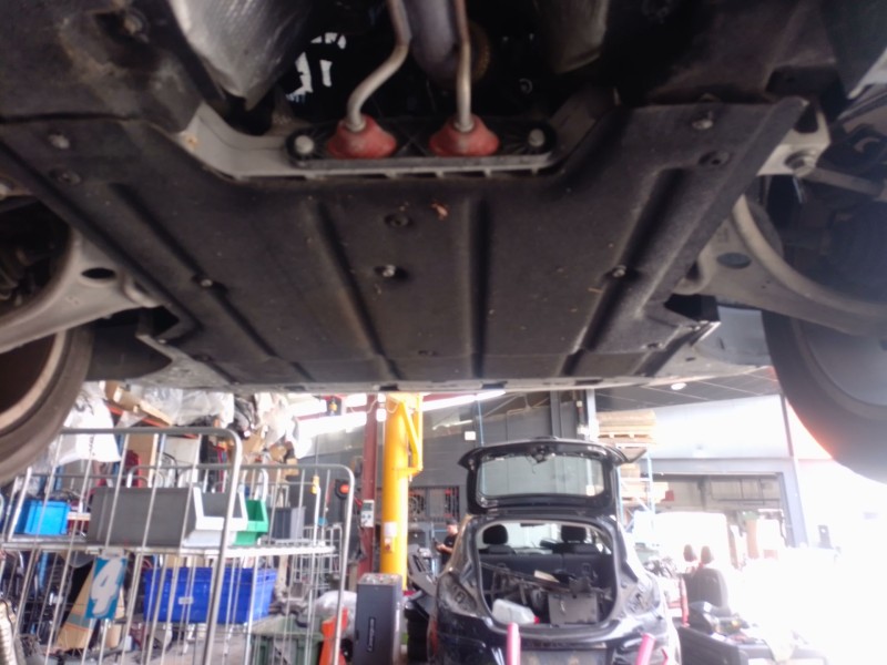 Recambio de cubrecarter para audi q3 (8ub, 8ug) 1.4 tsi referencia OEM IAM   