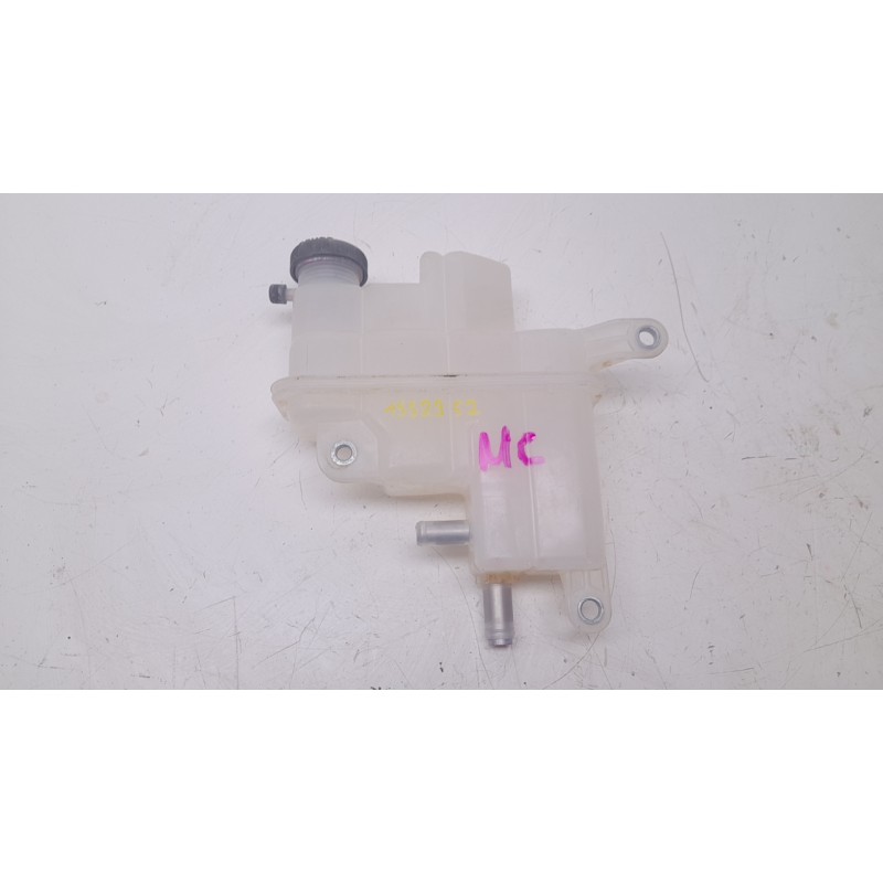 Recambio de deposito expansion para toyota land cruiser prado (_j15_) 2.8 d-4d (gdj155, gdj150) referencia OEM IAM  1647528140 