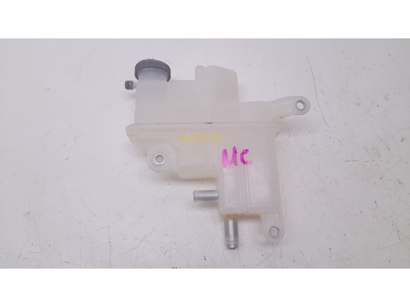 Recambio de deposito expansion para toyota land cruiser prado (_j15_) 2.8 d-4d (gdj155, gdj150) referencia OEM IAM  1647528140 