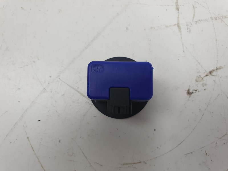Recambio de interruptor para kia ev9 100 gt-line awd referencia OEM IAM  95940DO000 