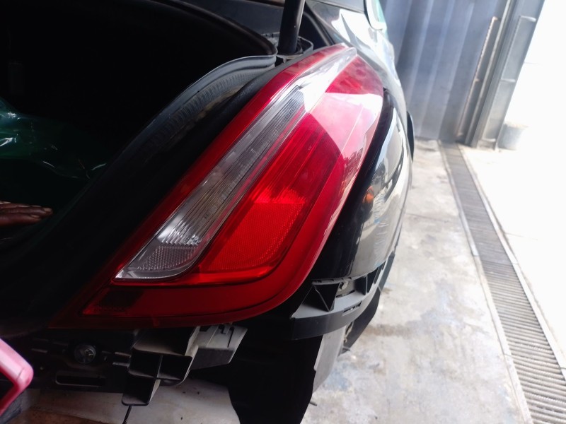 Recambio de piloto trasero derecho para jaguar xj (x351) 3.0 sdv6 referencia OEM IAM   
