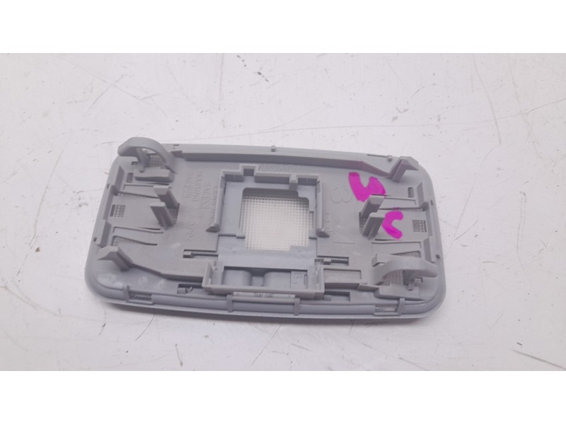Recambio de luz interior para toyota land cruiser prado (_j15_) 2.8 d-4d (gdj155, gdj150) referencia OEM IAM  8136060040A2 
