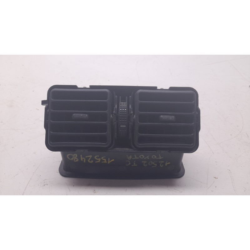 Recambio de rejilla aireadora para toyota land cruiser prado (_j15_) 2.8 d-4d (gdj155, gdj150) referencia OEM IAM  5886048050 