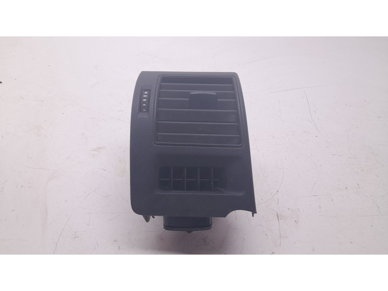 Recambio de aireador izquierdo para toyota land cruiser prado (_j15_) 2.8 d-4d (gdj155, gdj150) referencia OEM IAM  5565060250 