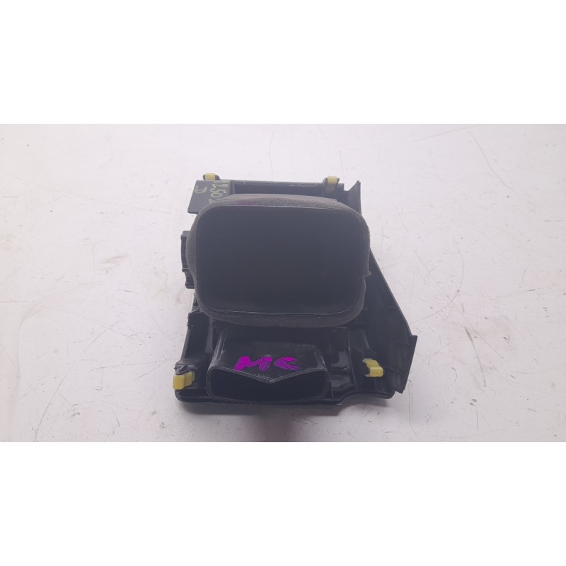 Recambio de aireador derecho para toyota land cruiser prado (_j15_) 2.8 d-4d (gdj155, gdj150) referencia OEM IAM  5566060440 