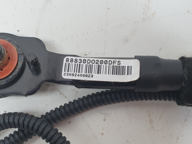 Recambio de enganche cinturon delantero izquierdo para kia ev9 100 gt-line awd referencia OEM IAM  88830DO200DFS 