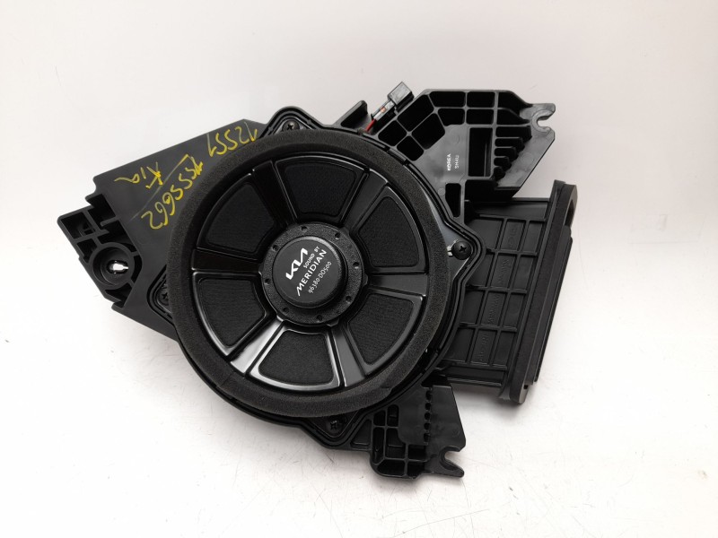 Recambio de subwoofer para kia ev9 100 gt-line awd referencia OEM IAM  96380DO500 