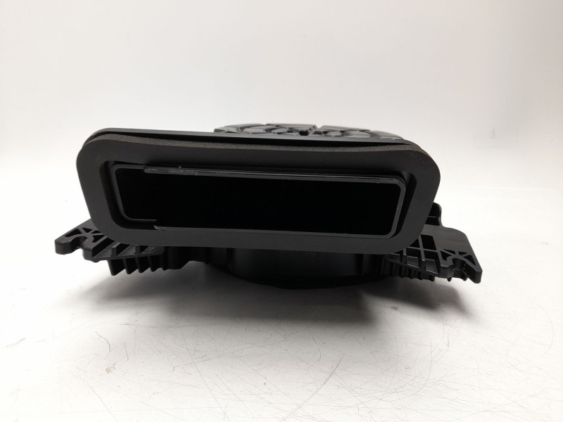 Recambio de subwoofer para kia ev9 100 gt-line awd referencia OEM IAM  96380DO500 