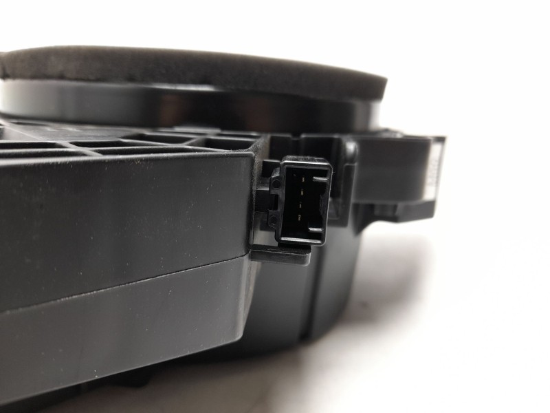 Recambio de subwoofer para kia ev9 100 gt-line awd referencia OEM IAM  96380DO500 