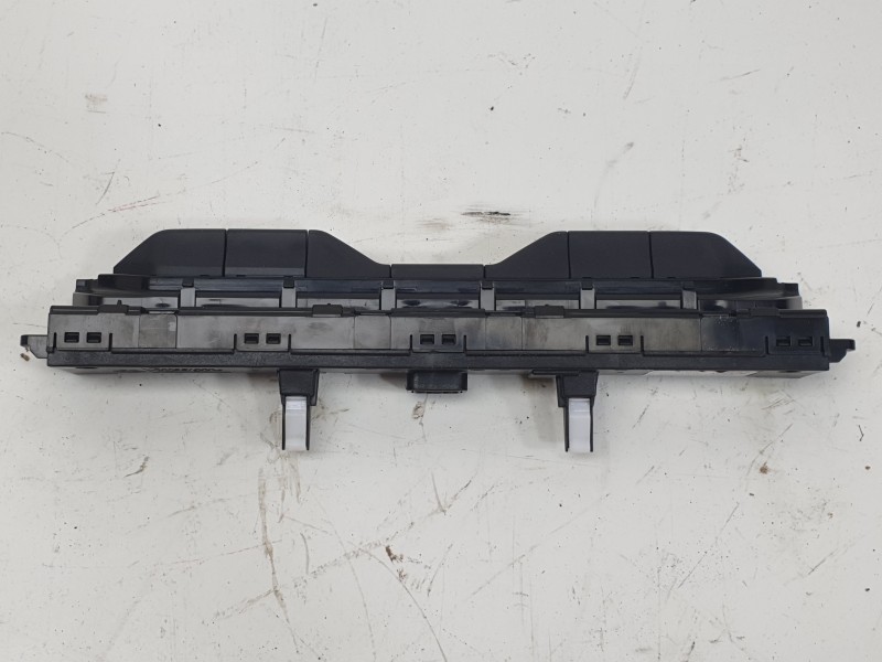 Recambio de mando climatizador para kia ev9 100 gt-line awd referencia OEM IAM  97250DO000MLF 