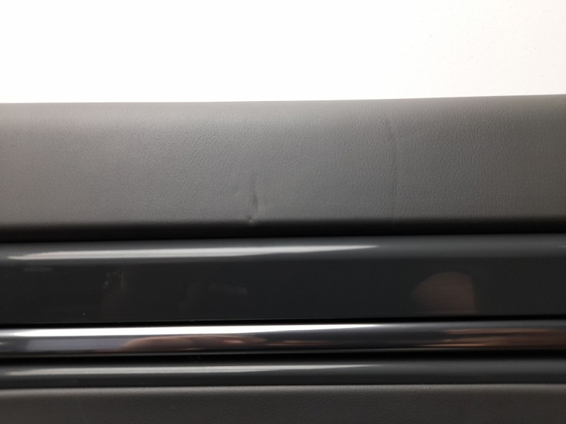 Recambio de guarnecido puerta delantera derecha para kia ev9 100 gt-line awd referencia OEM IAM  82302DO120A8I 