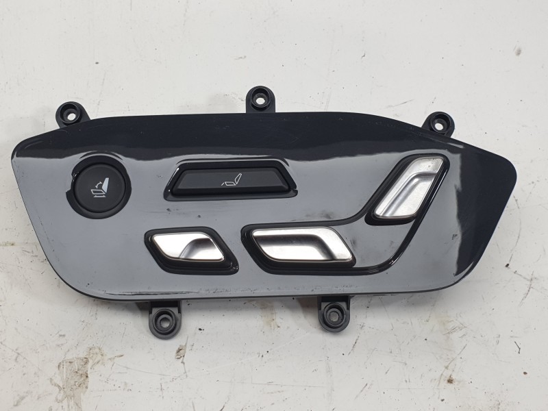 Recambio de mando asiento trasero izquierdo para kia ev9 100 gt-line awd referencia OEM IAM  89977DO200 