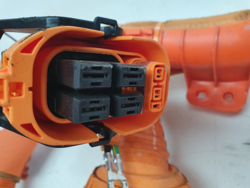 Recambio de cableado electrico para kia ev9 100 gt-line awd referencia OEM IAM  91684DO020A 