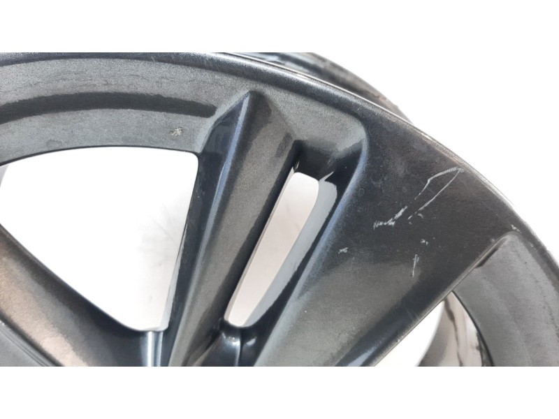 Recambio de llanta para opel grandland x ultimate referencia OEM IAM YP00064180 17PULGADAS 