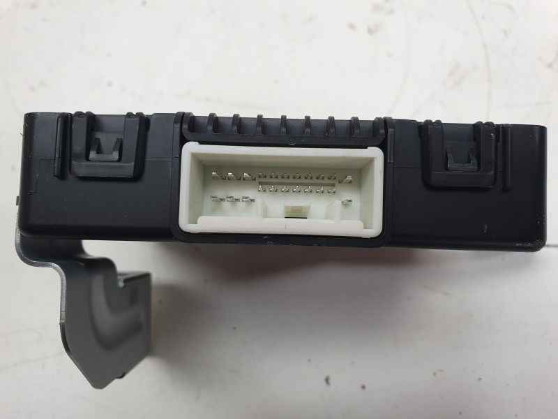 Recambio de modulo electronico para kia ev9 100 gt-line awd referencia OEM IAM  95490DO000 