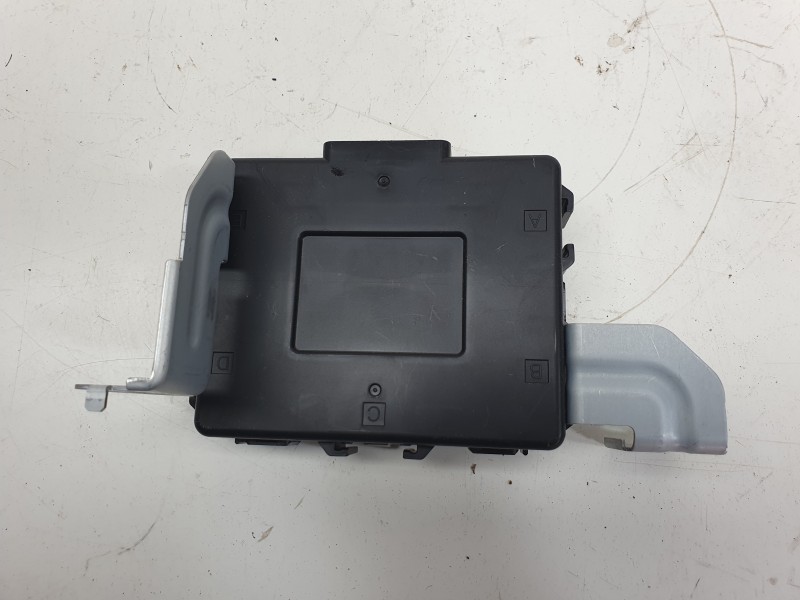 Recambio de modulo electronico para kia ev9 100 gt-line awd referencia OEM IAM  95490DO000 