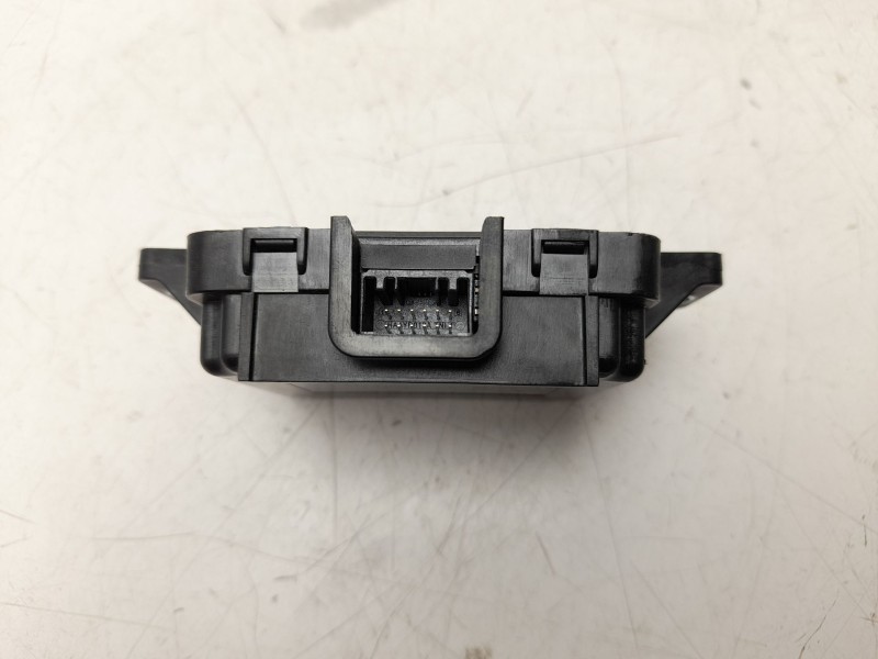 Recambio de modulo electronico para kia ev9 100 gt-line awd referencia OEM IAM  95640DO000 