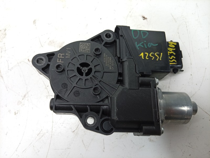 Recambio de motor elevalunas delantero derecho para kia ev9 100 gt-line awd referencia OEM IAM  82460DO210 