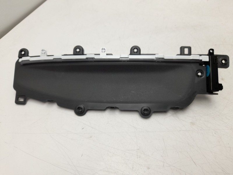 Recambio de moldura para kia ev9 100 gt-line awd referencia OEM IAM  B5633528101 