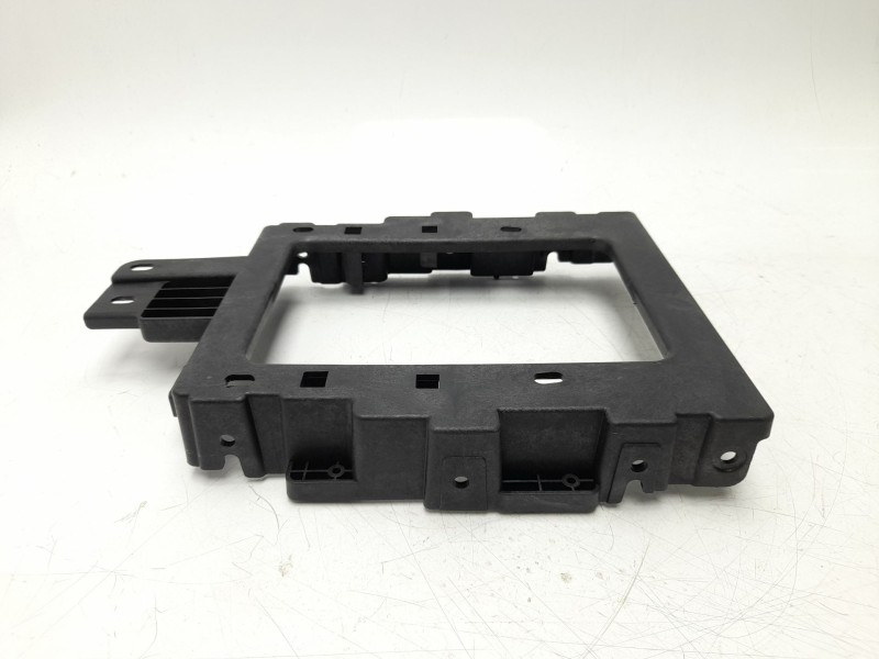 Recambio de moldura para kia ev9 100 gt-line awd referencia OEM IAM  B5633551110 