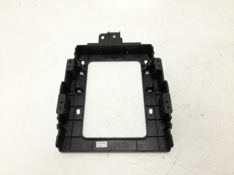 Recambio de moldura para kia ev9 100 gt-line awd referencia OEM IAM  B5633551110 