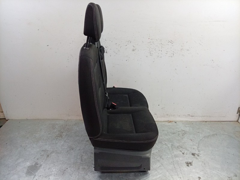 Recambio de asiento delantero derecho para toyota proace max referencia OEM IAM  1648431080 